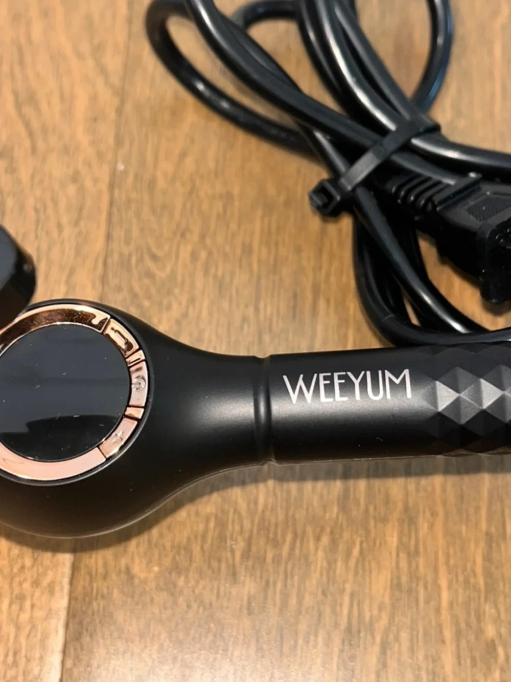 Weeyum Professional Curling Iron Model:W8892-50